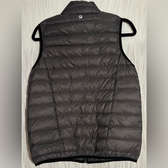 Fabletics Black Puffer Vest - Picture 2 of 4